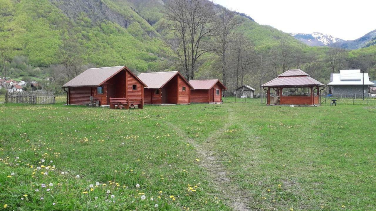 Bungalows-Oaza Vuthaj Exterior photo